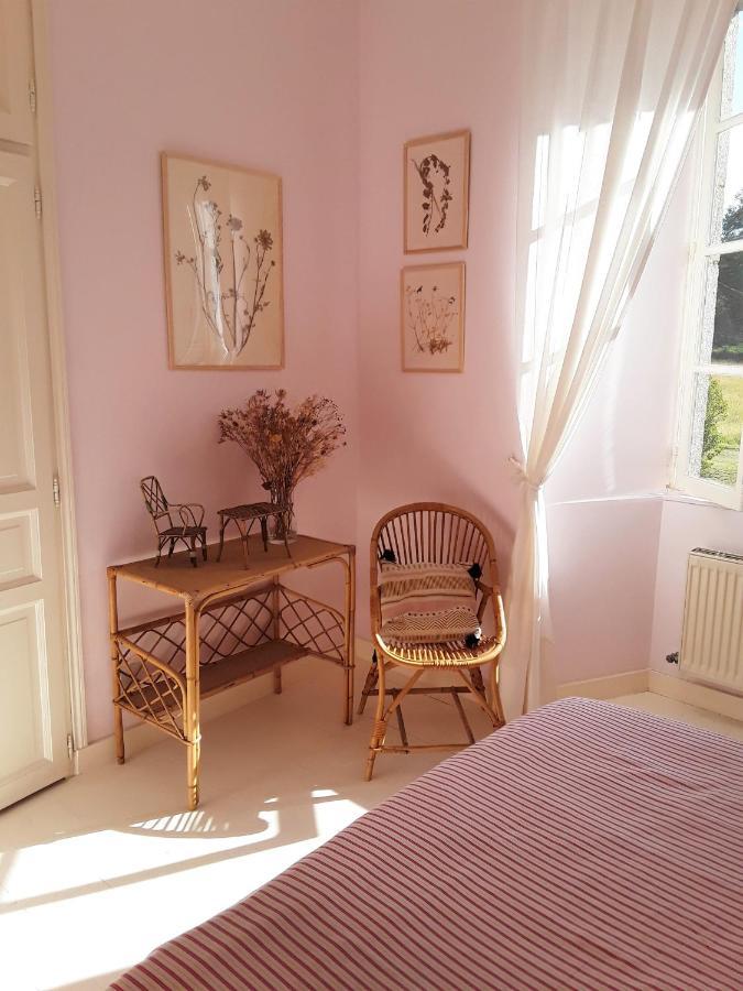 Les Chambres Du Logis Du Chatelier Bressuire Zewnętrze zdjęcie