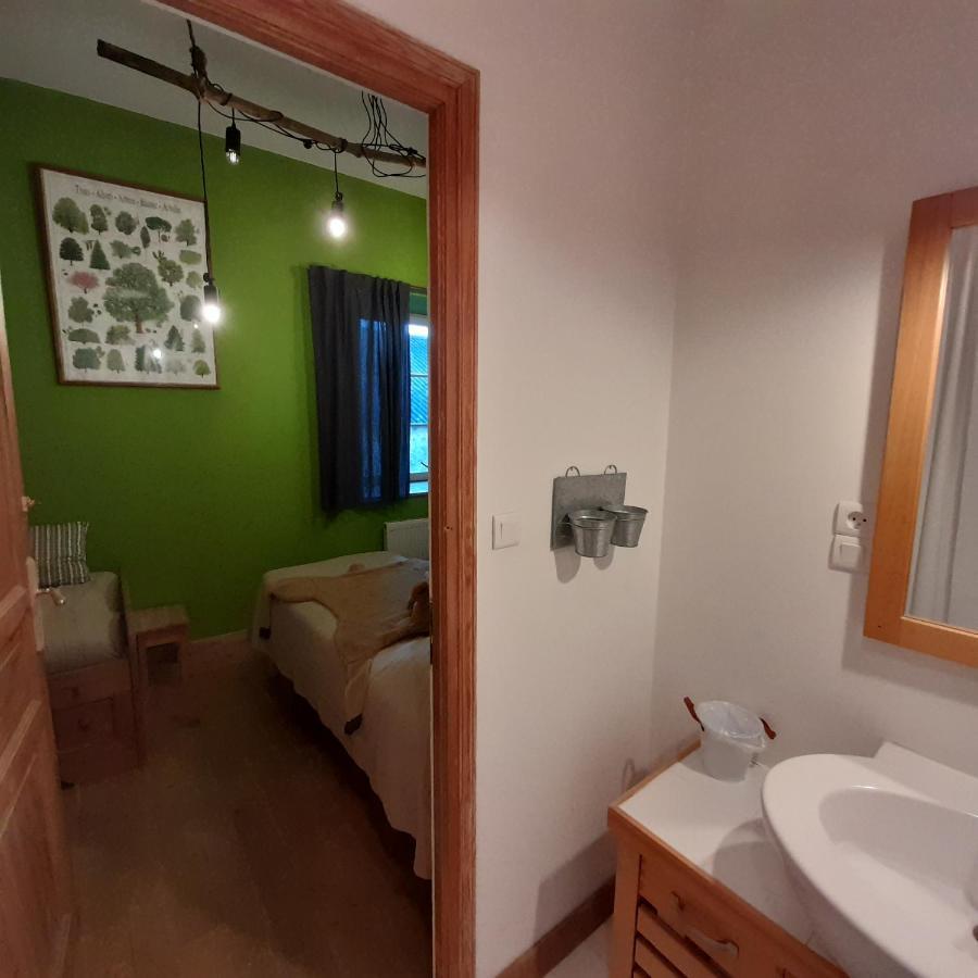 Les Chambres Du Logis Du Chatelier Bressuire Zewnętrze zdjęcie
