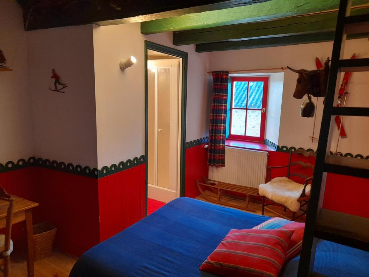 Les Chambres Du Logis Du Chatelier Bressuire Zewnętrze zdjęcie